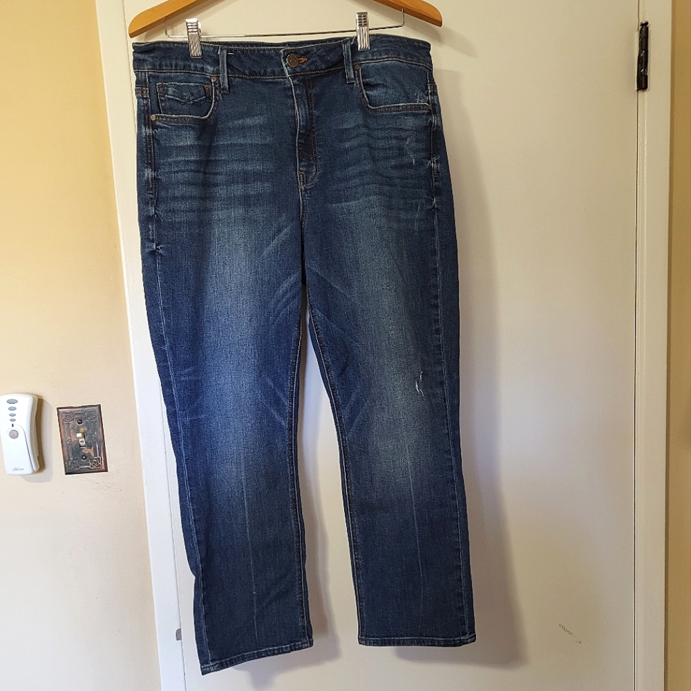 Women's Unpublished Boyfriend Jeans, Size 31